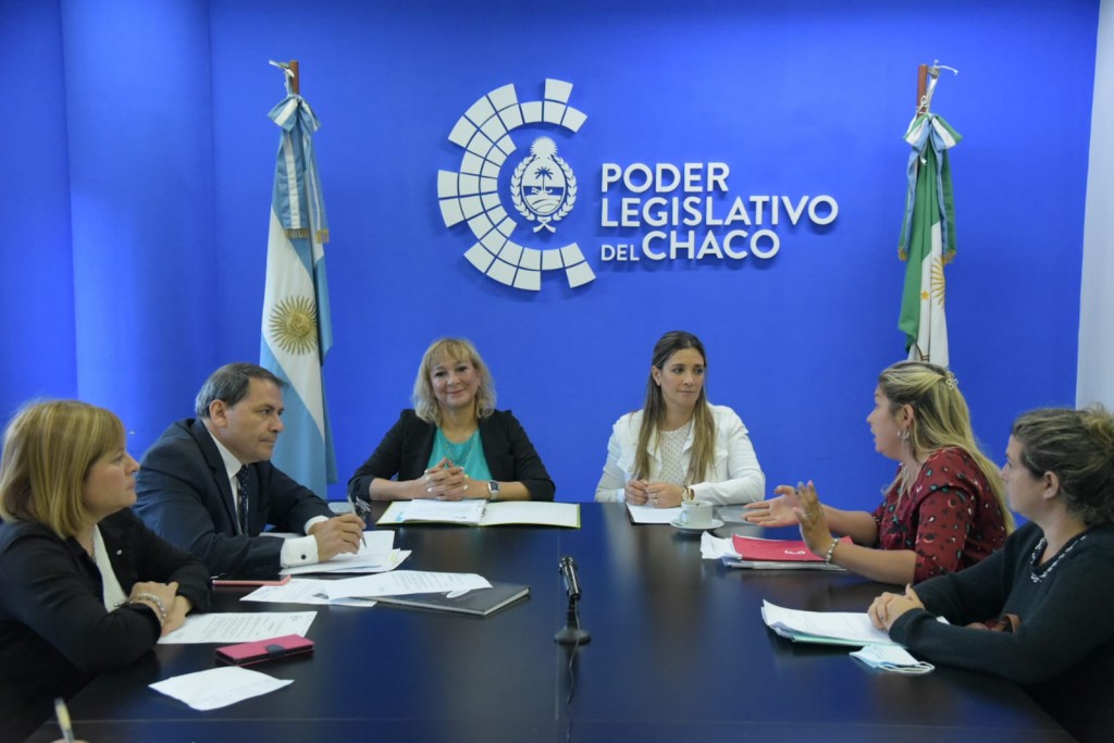 La Comisión de Tierras recibió a vecinos de Fontana