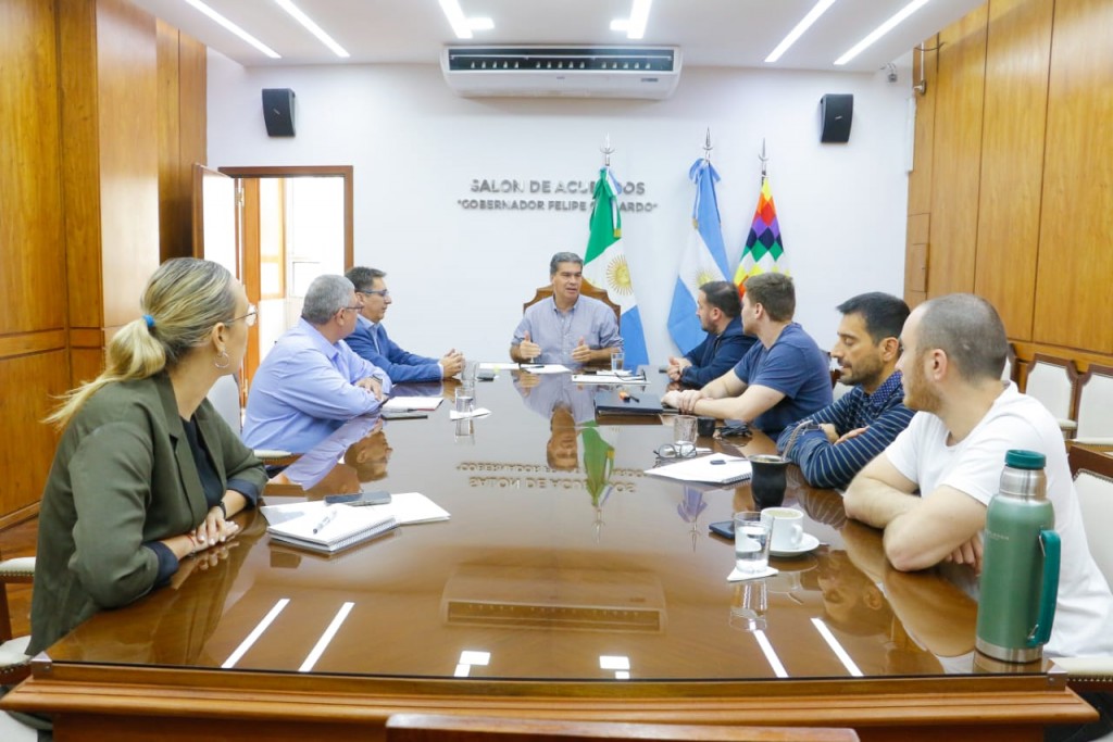 Reunión entre gobierno y municipio por cambios en el transporte público de pasajeros