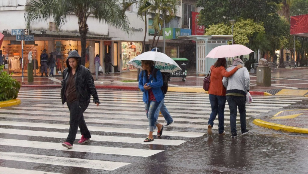 Continúan las lluvias hasta la tarde de este jueves en Resistencia