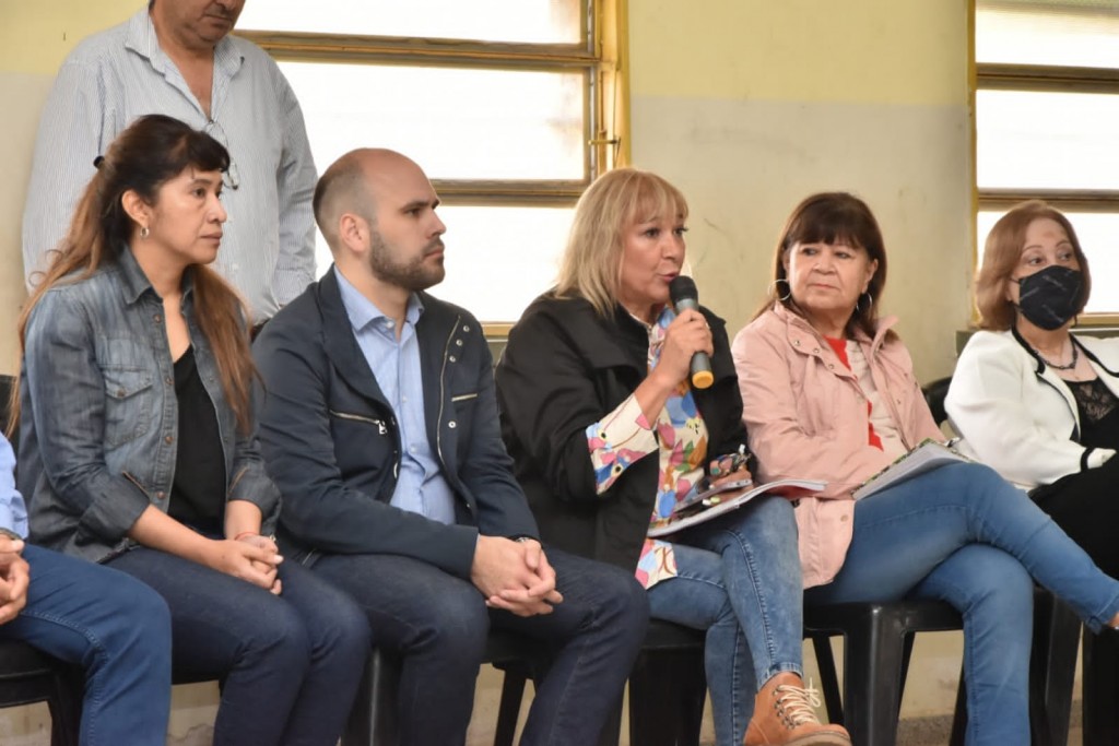Legisladores se trasladaron a General San Martín para atender las demandas de las comunidades originarias