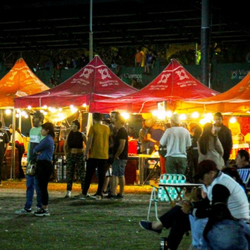 Karaí Octubre, un evento que reunió a emprendedores y artístas locales en Resistencia