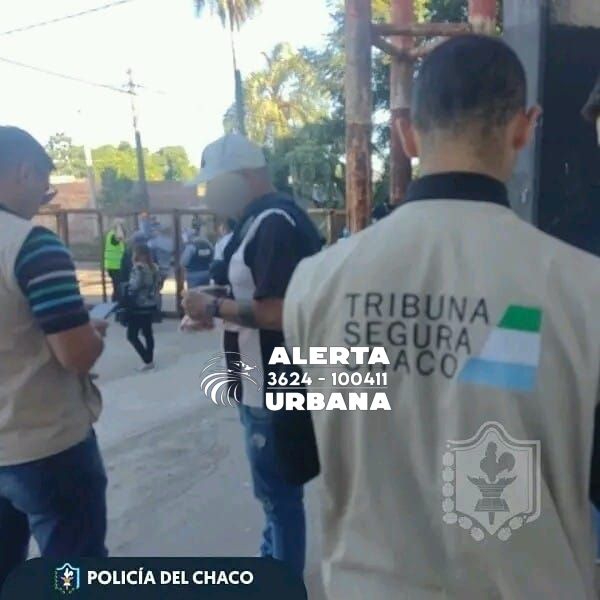 No pudo dejar de lado su pasión : fue a la cancha y tenía pedido de captura